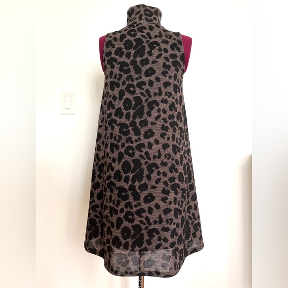 FAB’RIK Sleeveless High Neck Leopard Print Dress! Size S/M (with pockets!) - Picture 8 of 12